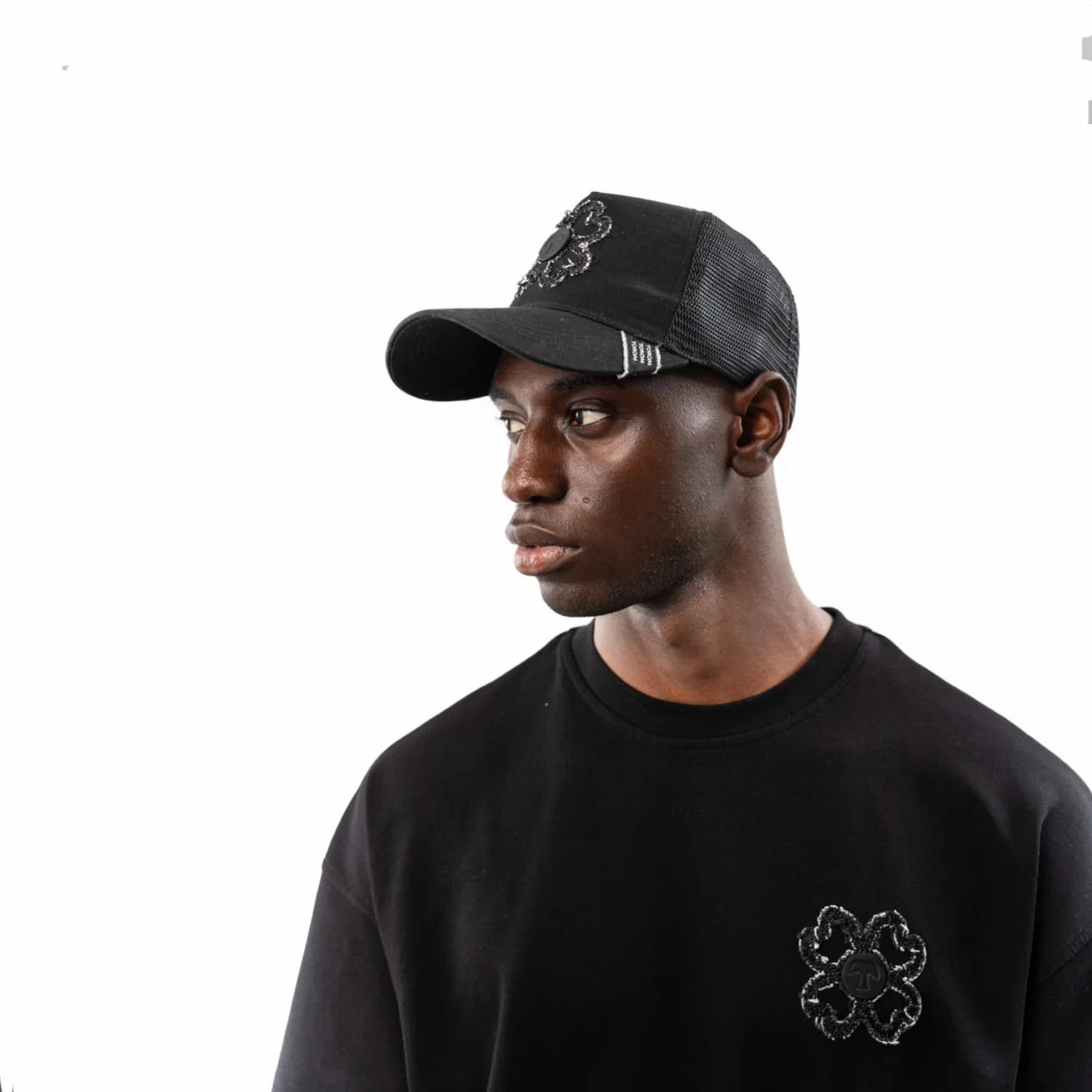 TOROM - Obsidian Black Cap